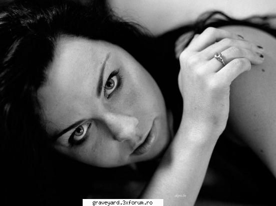 Evanescence - hmm nus yo shtiu ce da merg,cel putzin Origin e - Formatzii